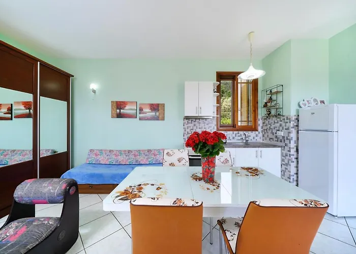 Apartment Melina 2 Koinira