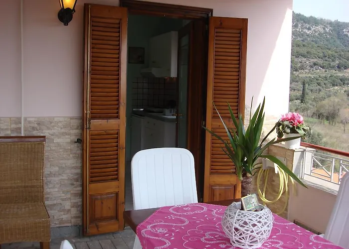 Melina 2 * Κοίνυρα